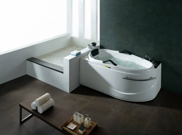 Ванна гидромассажная SSWW A307. Фото