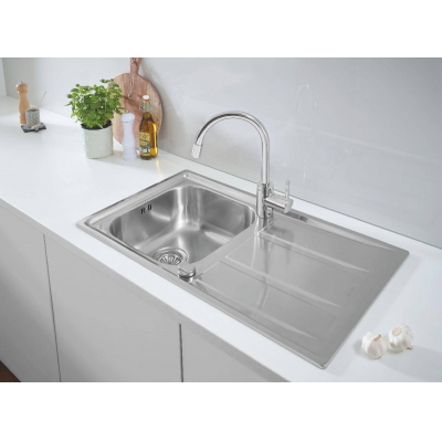 Набор для кухни: мойка для кухни GROHE 31570SD0 K400, нержавеющая сталь и смеситель GROHE 31570SD0 Concetto. Фото